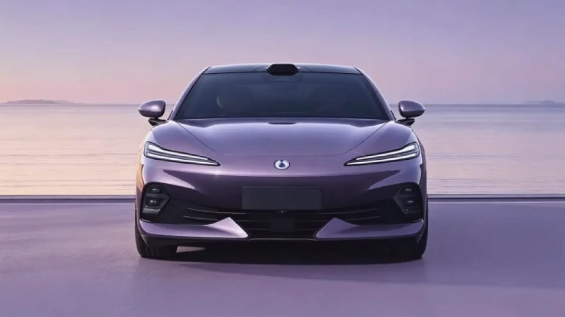 Tek şarjla 1100 km: Yeni BYD  Denza Z9S satışa çıktı