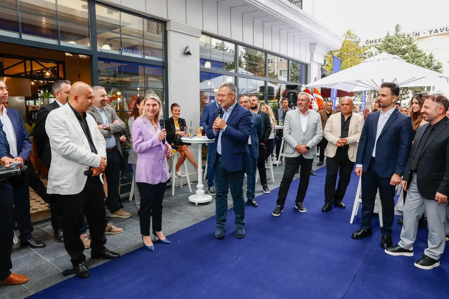 AXA Proje Ofis açılışında yapılan konuşmalardan bir an