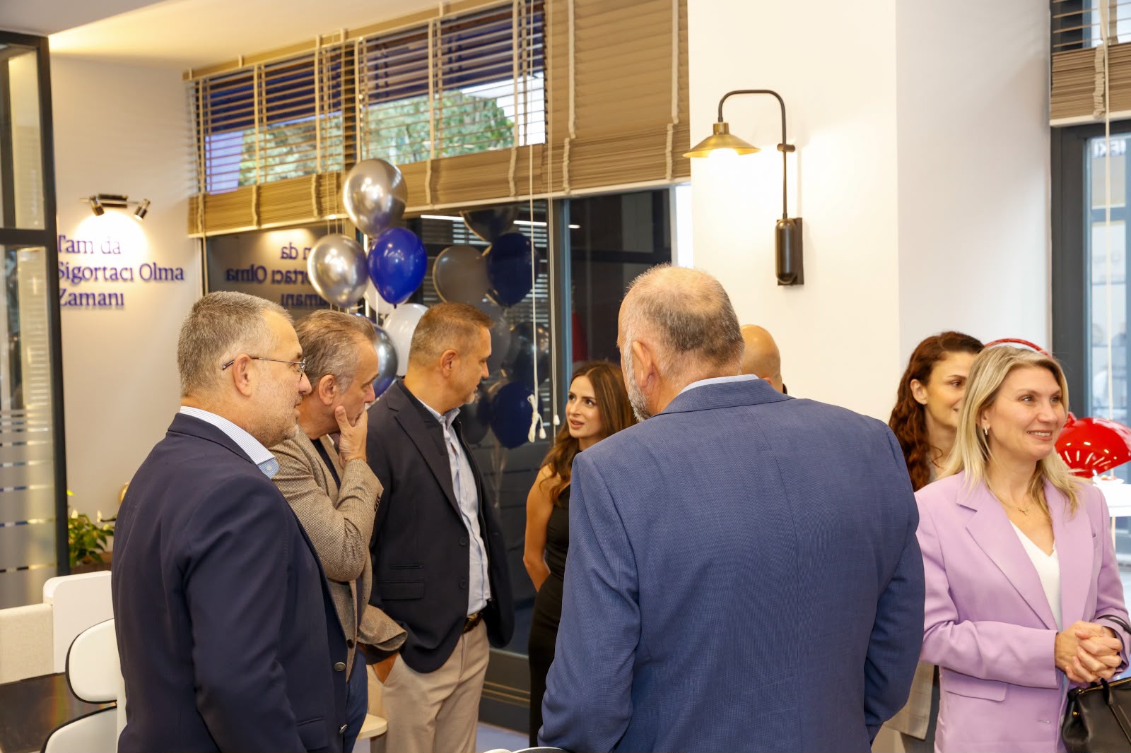 AXA Proje Ofis açılışından etkinlik görüntüsü