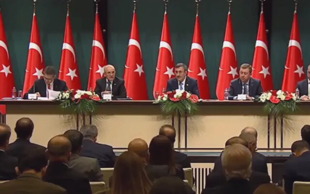 OVP 2027-2029 döneminde enflasyon, istihdam ve ekonomik güvenlik hedefleri açıklandı
