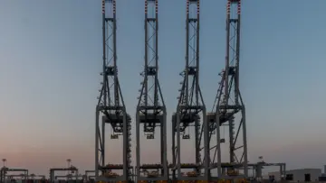 Londra Gateway konteyner terminali ve deniz taşımacılığı altyapısı