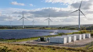 Allianz UK, Rüzgâr ve Güneş Enerjisi Tesisleri İçin Sigorta Kapsamını Genişletti