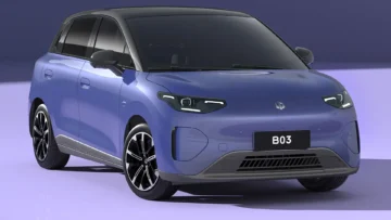 Leapmotor B03 elektrikli sehir otomobili, mavi model