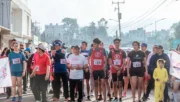 Maraton etkinliginde kosucularin baslangic cizgisindeki gorunumu; Zurich spor etkinligi start ucreti sigortasi haberi icin temsili gorsel
