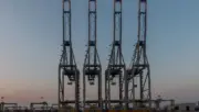 Londra Gateway konteyner terminali ve deniz taşımacılığı altyapısı