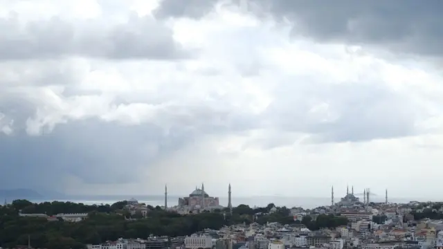 İstanbul üzerinde yağmur bulutları; MGM radar görüntüleri rehberi