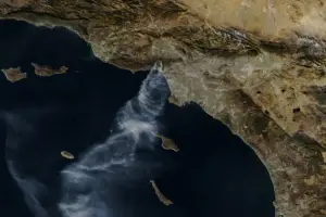 Kaliforniya, Los Angeles Yangınlarının Sigorta Ödemelerini Bekleten Kredi Kuruluşlarını İnceliyor