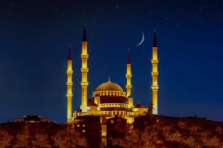 2025 Regaip Kandili Ne Zaman? Üç Ayların Başlangıcı ve Dini Günler Takvimi