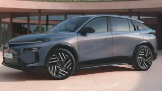 2026 Lancia Gamma fastback crossover olarak hibrit ve elektrikli seçeneklerle geliyor