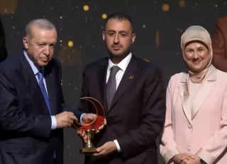 Türkiye Sigorta’ya Türk Kızılay’dan Kamu Kurumu Bağışçısı Ödülü