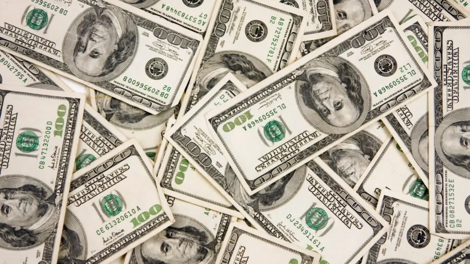 Aon, Yapay Zeka Kaynaklı Risk Artışına Karşı Sigorta Kapasitesini 2,5 Milyar Dolara Yükseltti
