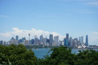 Sydney Avustralya şehir manzarası ve QBE Avustralya Pasifik haberi
