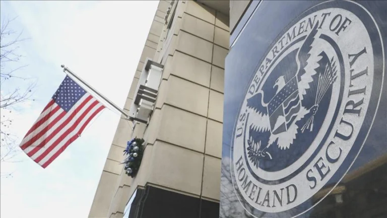 ABD, Green Card başvurularında geçici statüdekilerin çoğunlukla ülkelerine dönerek başvuru yapmasını şart koştu