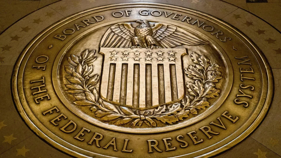 ABD Merkez Bankası (Fed) politika faiz aralığını yüzde 3.50 – 3.75 olarak revize etti