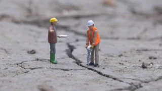 Asya inşaat sigortasında düşen maliyetler, savaş ve tedarik zinciri riskleriyle baskı altında