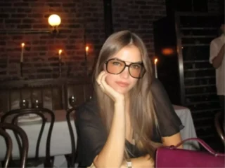 Barbara Palvin Kimdir, Kaç Yaşında ve Mankenliği Bıraktı mı?
