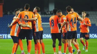 Başakşehir, sezonu 5. sırada tamamlayarak UEFA Konferans Ligi 2. eleme turuna katılma hakkı kazandı
