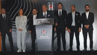 Beşiktaş Kulübü’nün Kurban Bayramı bayramlaşma töreni Tüpraş Stadyumu’ndaki Antre1903’te yapıldı