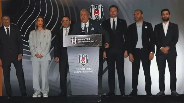 Beşiktaş Kulübü’nün Kurban Bayramı bayramlaşma töreni Tüpraş Stadyumu’ndaki Antre1903’te yapıldı