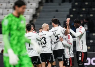 Beşiktaş, yenilmezlik serisini 10 maça çıkarmak için Eyüpspor deplasmanında