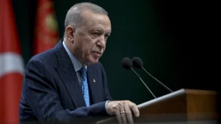 Cumhurbaşkanı Erdoğan İran Cumhurbaşkanı Pezeşkiyan ile Görüştü