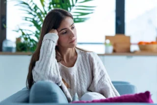 Depresyon Nedir? Depresyon Belirtileri Nelerdir? Depresyona Giren Biri Ne Yapmalıdır?
