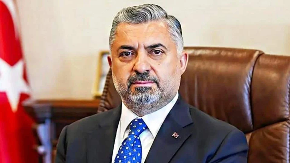 Ebubekir Şahin Türk Telekom CEO’luğu Görevine Başladı ve Kızının İstifasını İstedi