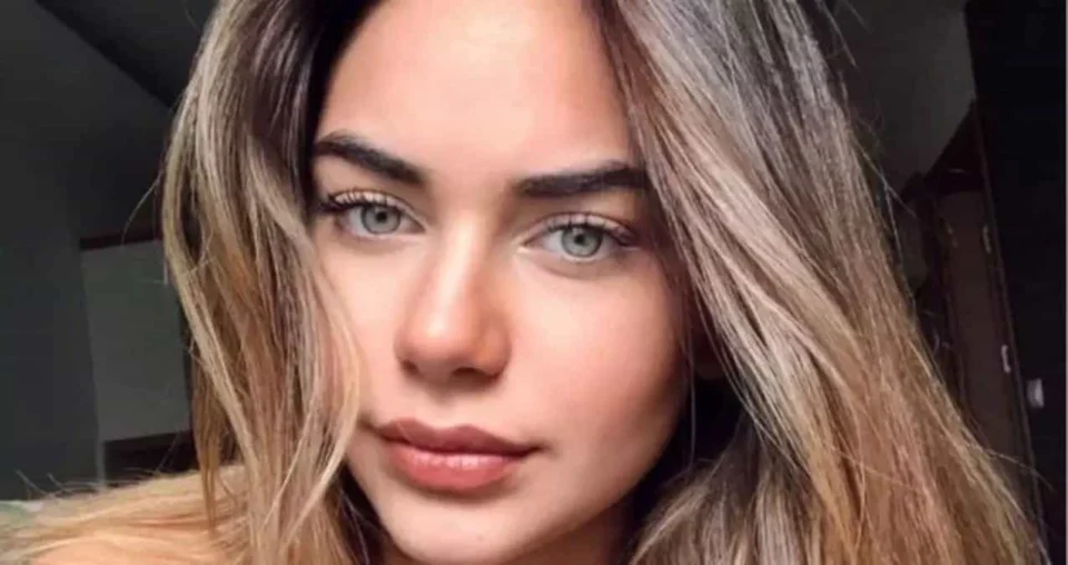 Ece Aydemir Kimdir? Kızılcık Şerbeti’nin Seda’sı Ece Aydemir’in Yaşı, Memleketi ve Biyografisi