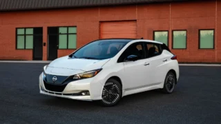 Efsane Geri Döndü: 622 Kilometre Menzilli Yeni Nissan Leaf Üretime Başladı