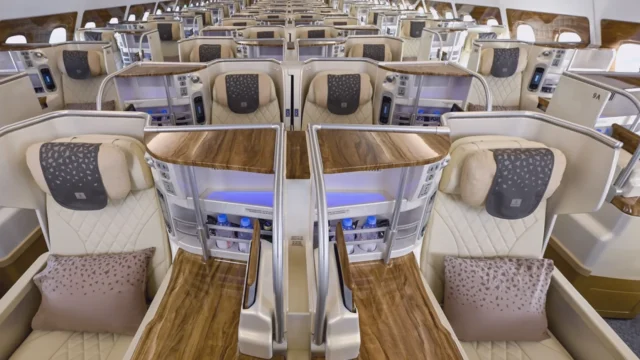 Emirates 100’üncü Uçağının Yenilemesini Tamamladı
