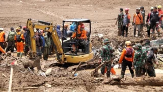 Endonezya’nın Batı Cava Eyaletinde Şiddetli Yağış Sonrası Toprak Kayması: Can Kaybı 34’e Yükseldi