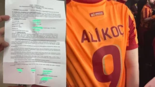 Fenerbahçe-Galatasaray Derbisinde Olay: Ali Koç Forması Sebebiyle Stat Dışı