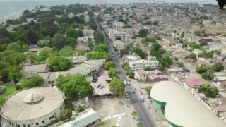 Gambiya Hakkında Bilgiler; Gambiya Bayrağı Anlamı, 2025 Nüfusu, Başkenti, Para Birimi Ve Saat Farkı
