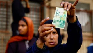 Gaza’s Post-Ceasefire Struggle: Life Without Cash Amid Recovery Efforts