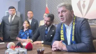 Hakan Safi, Şanlıurfa ziyaretinde değişim vurgusu yaparak Fenerbahçe başkanlığı için destek istedi