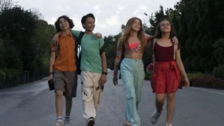 Haydi Tut Elimi Filminin Konusu ve Oyuncu Kadrosu