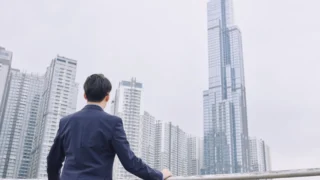 Hong Kong sigorta hisseleri Çin vergi uygulaması sonrası geriledi