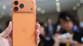 iPhone 17 Pro Max Kullanıcıları Renk Değişim Sorunundan Şikayetçi: Apple’dan Açıklama Bekleniyor