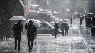 İstanbul için sağanak yağmur ve kuvvetli rüzgar uyarısı