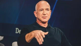 Jeff Bezos, yapay zekanın insanlara zarar vermeyeceğini ve verimliliği artıracağını savundu