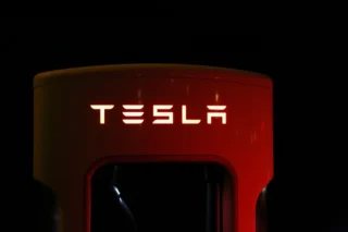 Jefferies: Tesla Insurance’ın FSD Fiyatlandırması, Lemonade İçin Rekabet Riski Oluşturabilir