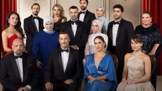 Kızılcık Şerbeti’nde Doğa ve Işıl Diziden Ayrılıyor: Sıla Türkoğlu ve Ece İrtem Veda Ediyor