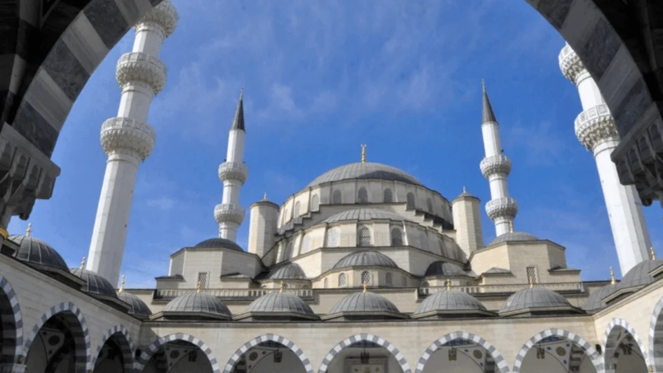 Kocaeli, Mersin ve Diyarbakır’da sahur vakti: Bu illerde sahur saati ile iftar ne zaman yapılacak?