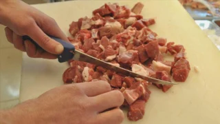 Kurban Eti Nasıl Dağıtılır, Kimlere Verilir, Kimlere Verilmez?