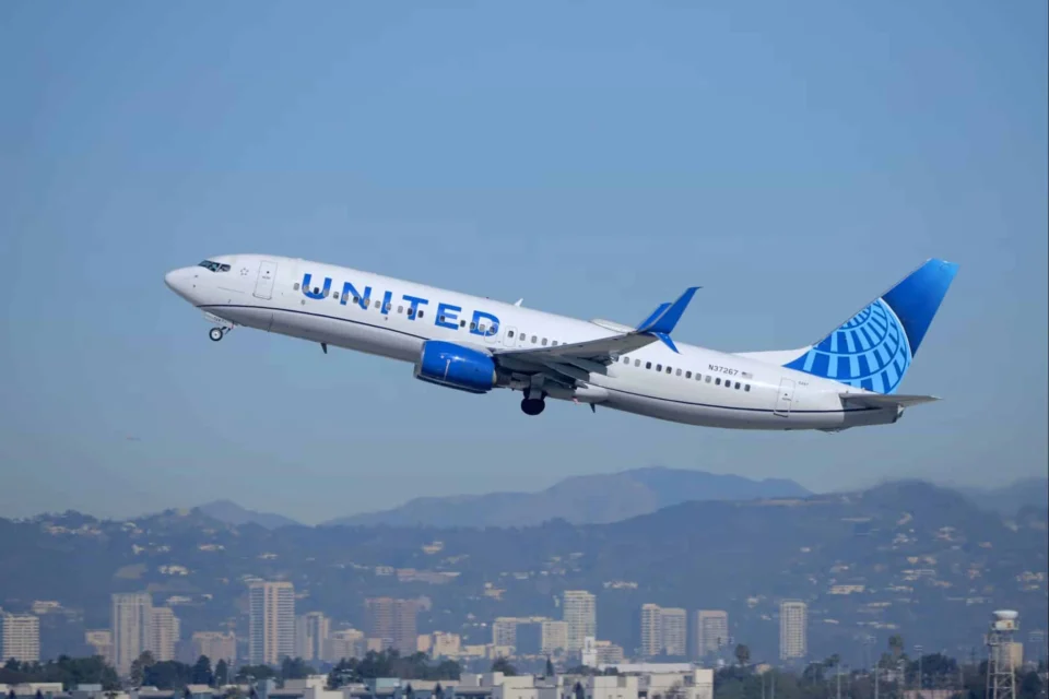 Mystery Behind United Airlines Flight Collision Finally Unveiled: Weather Balloon Identified as Cause