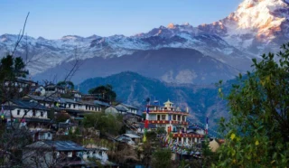 Nepal Hakkında Bilgiler; Nepal Bayrağı Anlamı, 2025 Nüfusu, Başkenti, Para Birimi Ve Saat Farkı