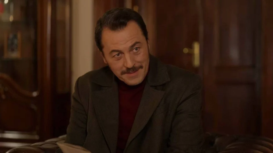 Parçalı Yıllar Filmi: Konusu, Oyuncu Kadrosu ve Vizyon Tarihi Rehberi