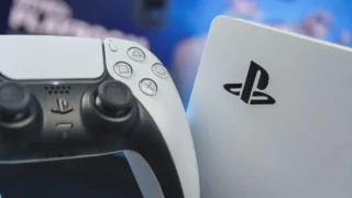 PS5 Mayıs 2026 güncellemesiyle animasyonlu temalar, Uncharted 4 10. yıl dönümü arka planı ve Vitrin Modu öne çıkıyor