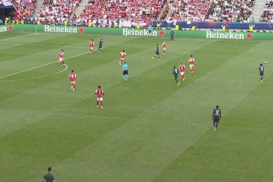 PSG ilk 30 dakikada yüksek topa sahip olmasına rağmen Arsenal savunmasını aşamadı