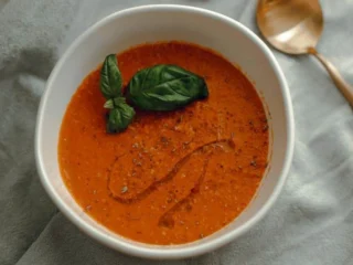 Salçalı Mercimek Çorbası Tarifi ve Malzemeleri